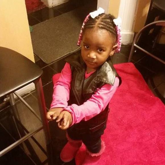 Meet your Posher, Roxy - Picture 1 of 1